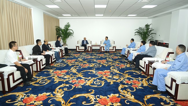 中鋁寧夏能源集團(tuán)黨委書記、董事長(zhǎng)丁吉林一行到萬(wàn)基控股集團(tuán)調(diào)研
