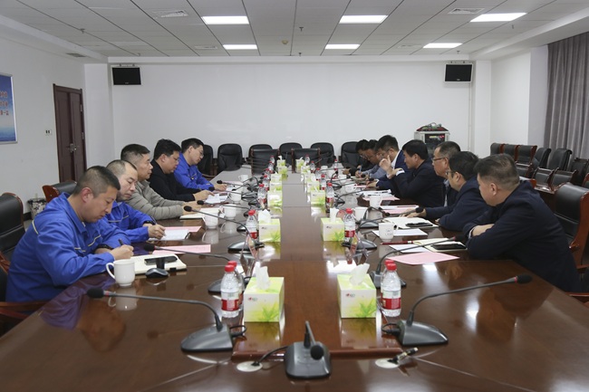 新疆建設(shè)兵團(tuán)第十三師新星市黨委副書記、師長劉文勝一行到萬基控股集團(tuán)調(diào)研