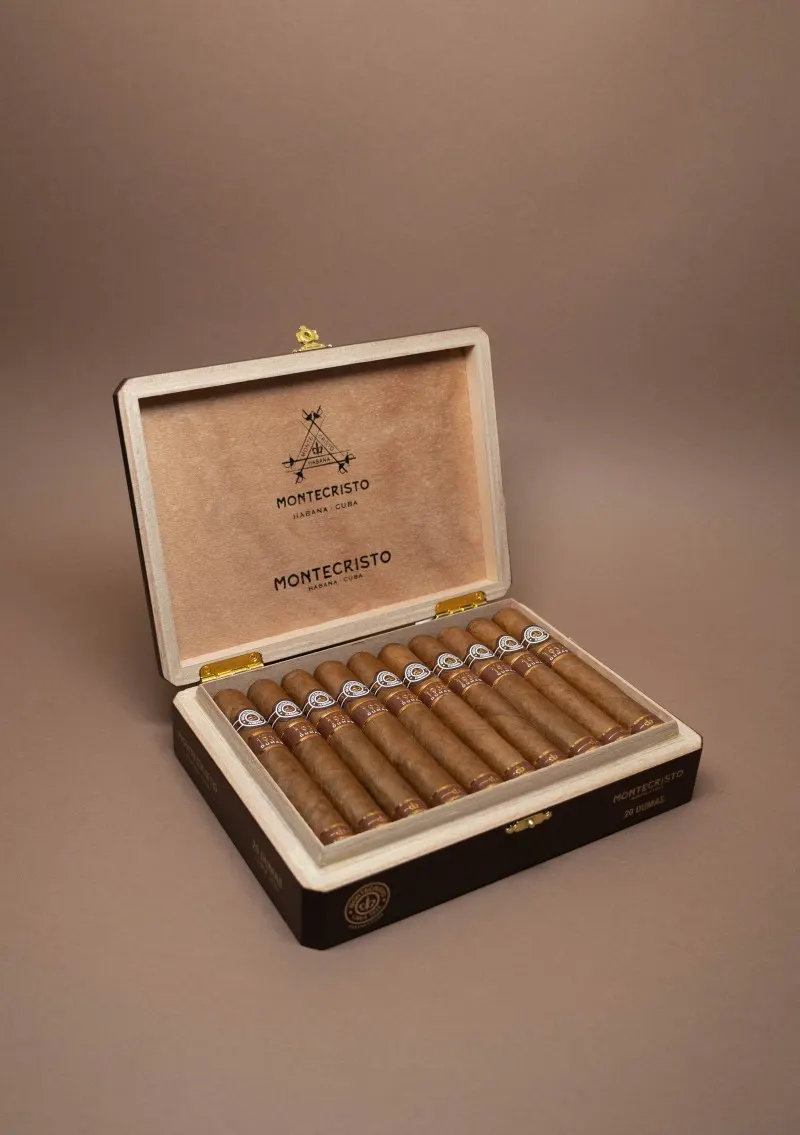 Montecristo, Linea 1935 Dumas Aged 2018