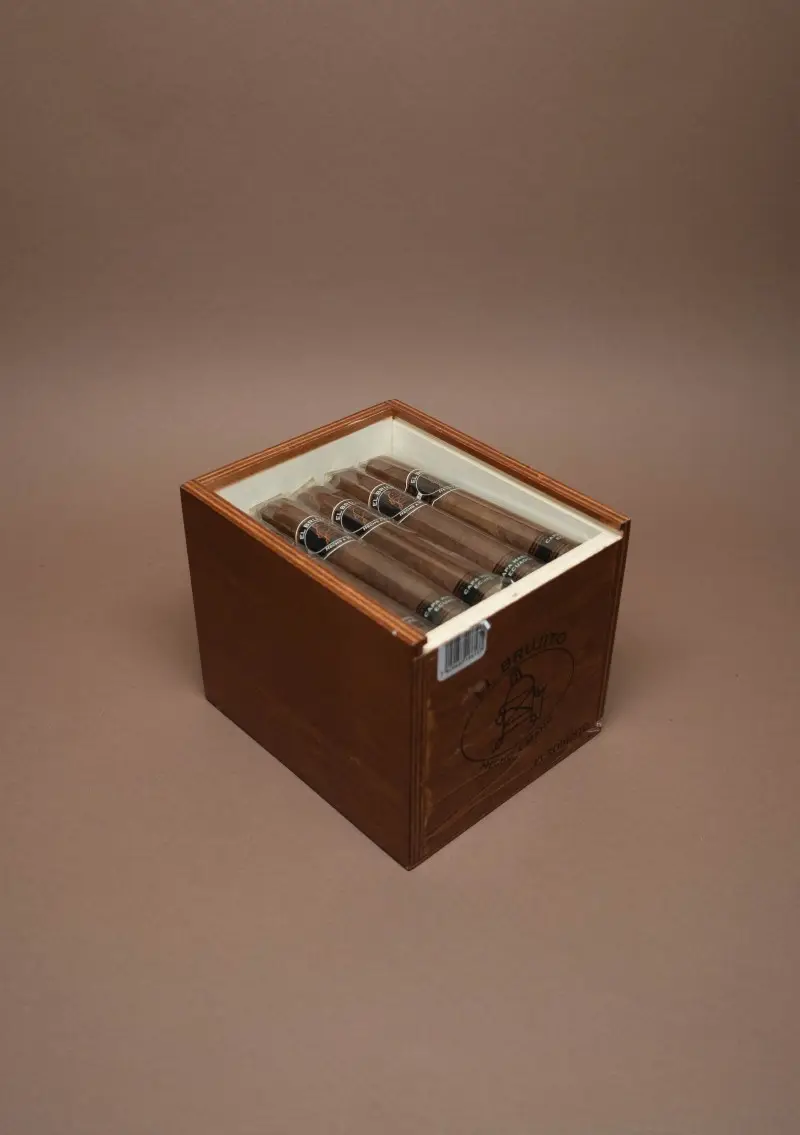 El Brujito, F1 Robusto