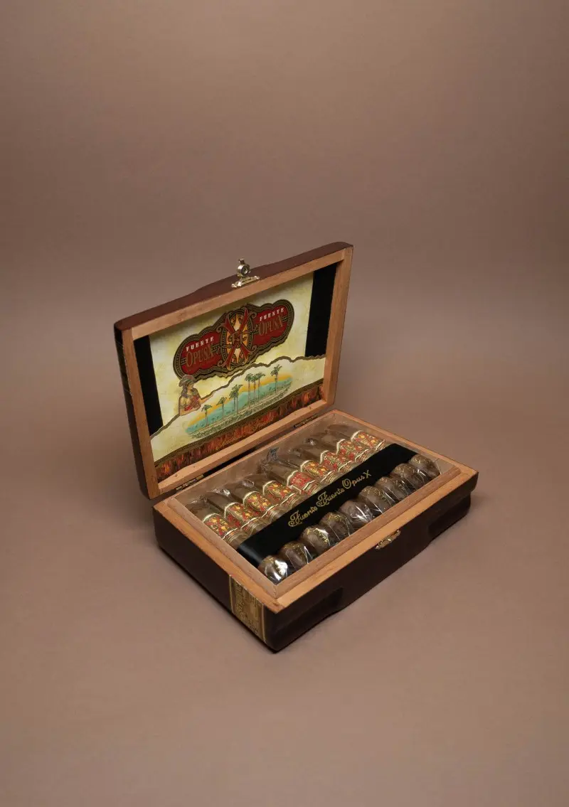 Arturo Fuente, FFOX Love Affair