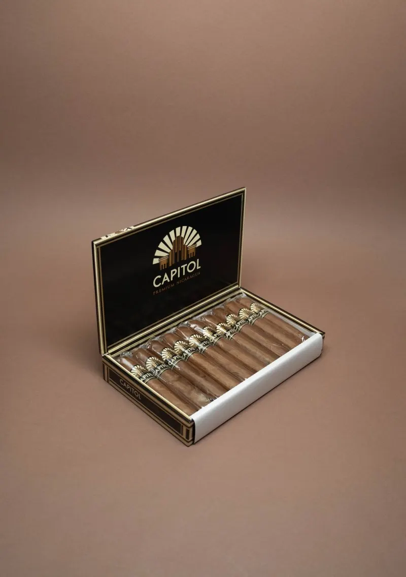 Capitol, Jack Robusto